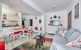 George Apartment Sinaia